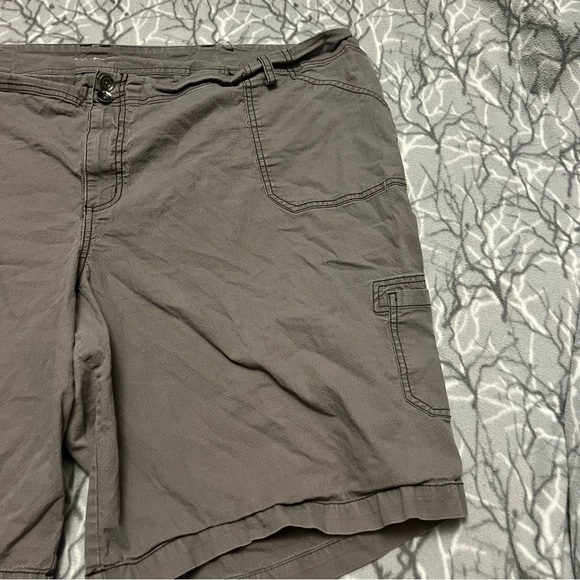 Lane Bryant Shorts Size 28 - Picture 2 of 8